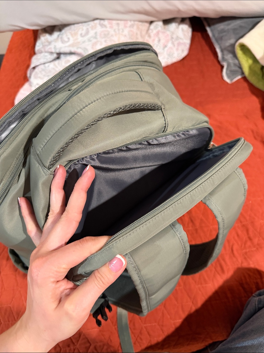 Backpack - Picture 7 of 13